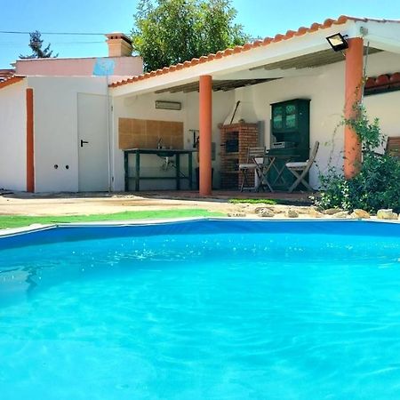 Suite In A Rustic House With Swimming Pool 세심브라 외부 사진